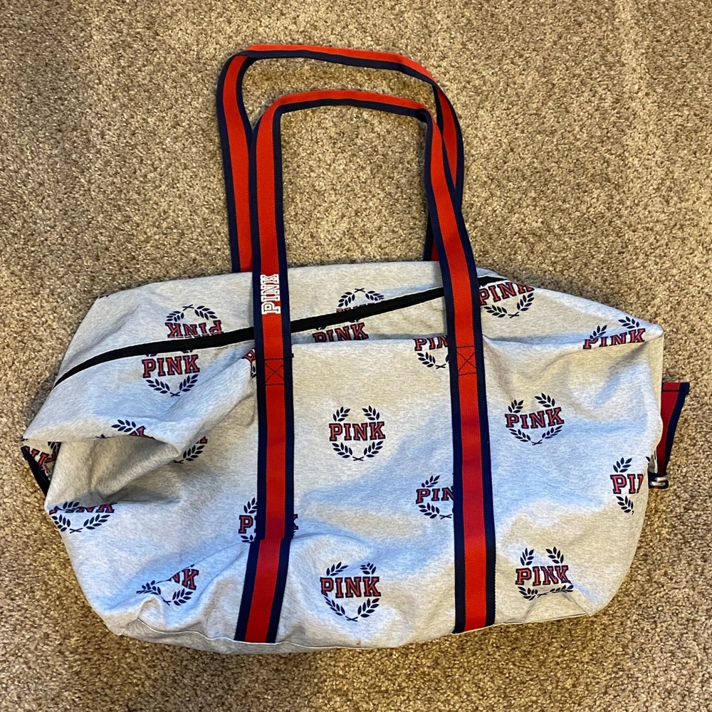 VS Pink Medium Duffle